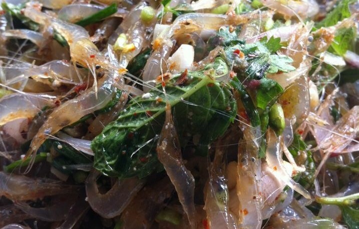 Spicy dancing prawn
