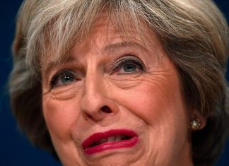 เงินปอนด์ อ่อนค่า