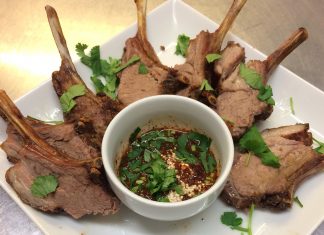 ซี่โครงแกะย่างกินน้ำจิ้มแจ่วรสแซ่บ Takeaway ออนไลน์