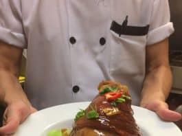 ข้าวขาหมู สูตรอินเตอร์